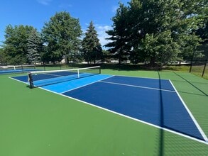 Tamarac Apartments in Willoughby, OH - Building Photo - Building Photo