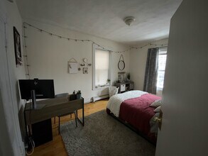 129 Saint Alphonsus St, Unit 1 in Boston, MA - Foto de edificio - Building Photo