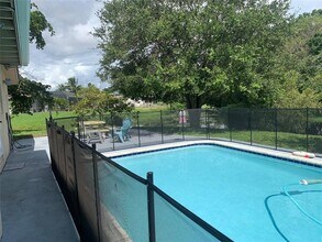 10001 NW 36th St in Coral Springs, FL - Building Photo - Building Photo