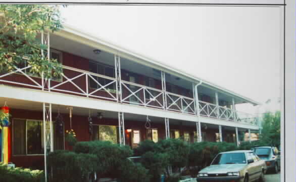 Laguna Place in Boulder, CO - Building Photo