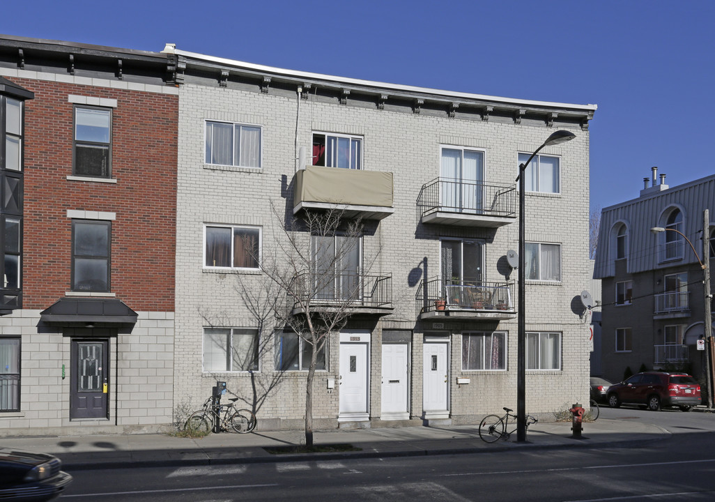 1835-1841 Papineau in Montréal, QC - Building Photo