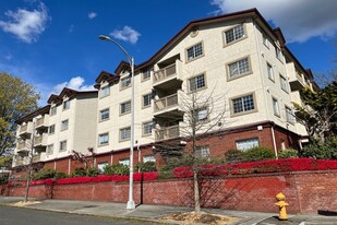 4504 16th Ave NE Apartments