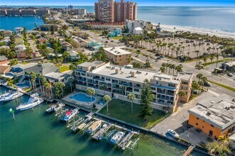 18201 Gulf Blvd in Redington Shores, FL - Building Photo - Building Photo