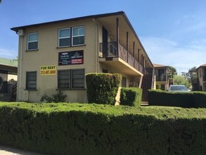 1910-1918 Lincoln Ave in Pasadena, CA - Building Photo - Building Photo