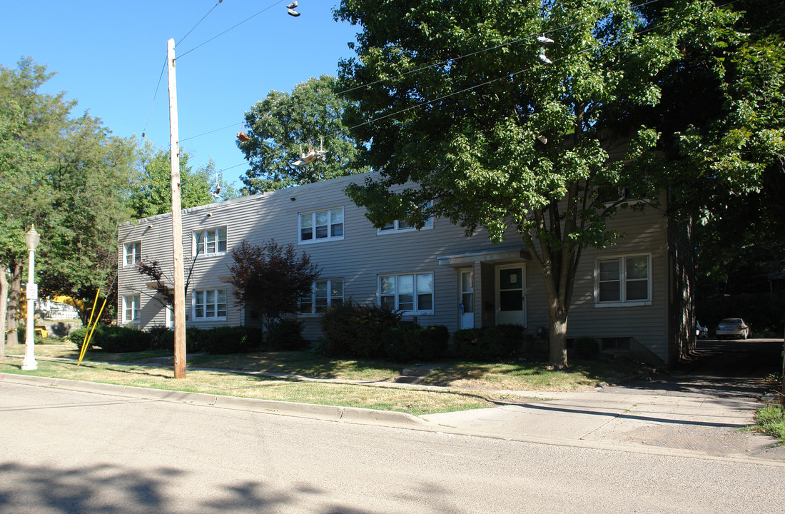 720 Elm St in East Lansing, MI - Foto de edificio