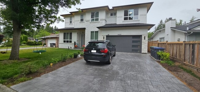 property at 14978 Southmere Pl
