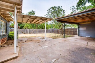 3319 25th St in Lubbock, TX - Foto de edificio - Building Photo