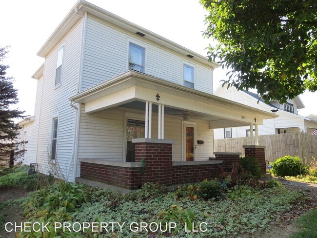 5800 S Main St photo'