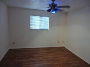 852 SW 58 Terrace in Gainesville, FL - Building Photo - Building Photo