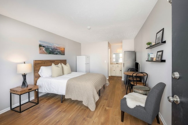 Studio 48 Apartments