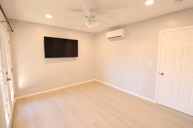 465 W 2nd St in Azusa, CA - Building Photo - Building Photo