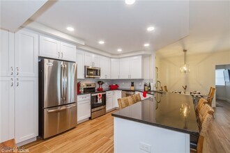 2671 Citrus Lake Dr in Naples, FL - Foto de edificio - Building Photo