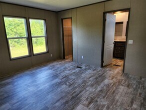 415 County Rd 3560 in Cleveland, TX - Building Photo - Building Photo