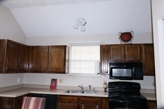 3924 Calumet Dr in Antioch, TN - Foto de edificio - Building Photo