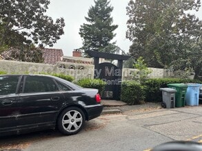 1194 Sterling Ave in Berkeley, CA - Building Photo - Building Photo