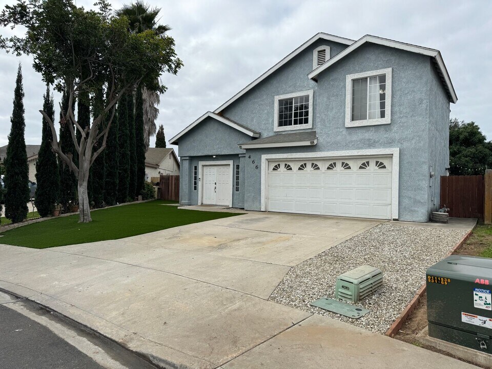 466 Weisser Way in Chula Vista, CA - Building Photo