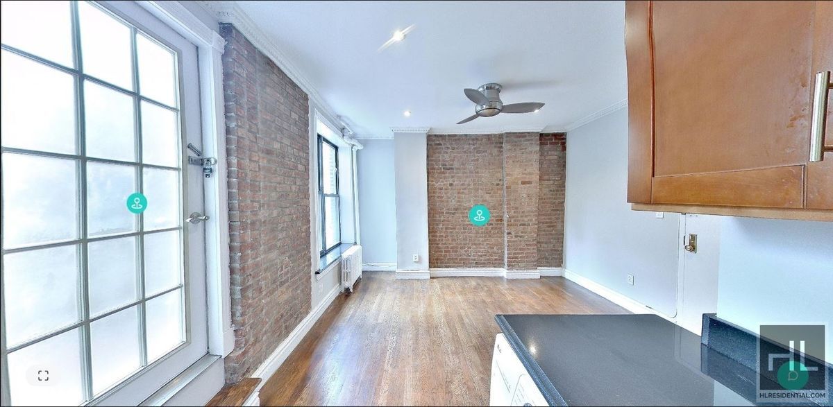 Mott Street in New York, NY - Building Photo