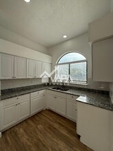 4210 Sunrise Creek Dr in San Antonio, TX - Building Photo - Building Photo