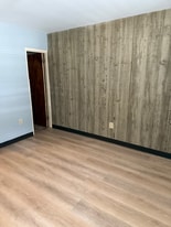 65 French King Hwy, Unit 5 in Erving, MA - Building Photo