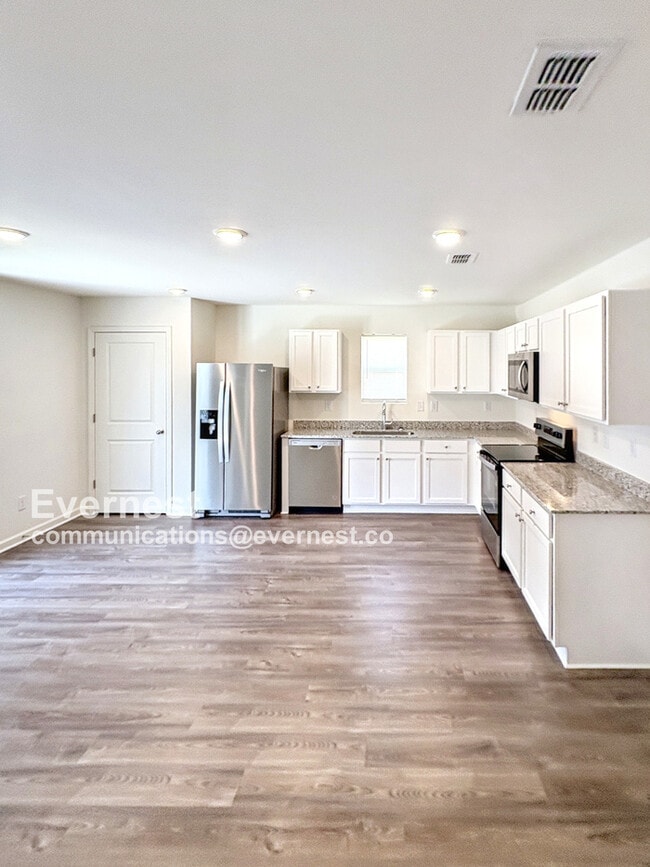 129 Flowering Cherry St in Jackson, GA - Building Photo - Building Photo