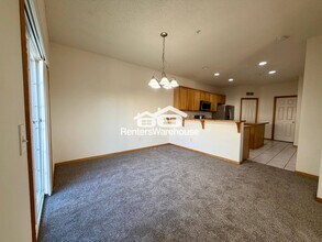 1476 111th Dr NE in Blaine, MN - Building Photo - Building Photo