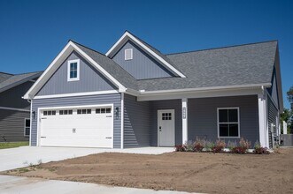 8452 Oak Shade Ct in Davison, MI - Building Photo - Building Photo