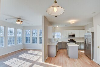 2112 Seastone Trce in Chesapeake, VA - Building Photo - Building Photo