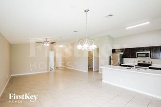 331 SW Grimaldo Terrace in Port St. Lucie, FL - Building Photo - Building Photo