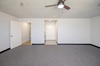 Jubilee Residences in Edmond, OK - Building Photo - Interior Photo