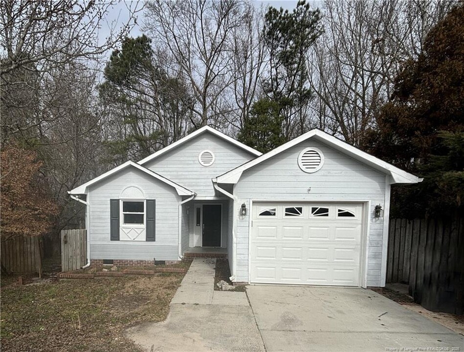 5920 Lively Ct in Fayetteville, NC - Building Photo