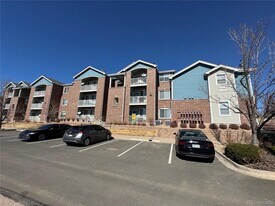 19303 E College Dr in Aurora, CO - Building Photo