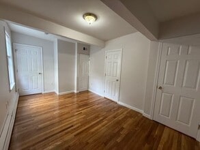15 Adams St in Watertown, MA - Building Photo - Building Photo
