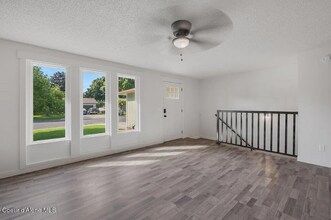 3812 Belmont Rd in Coeur d'Alene, ID - Building Photo - Building Photo