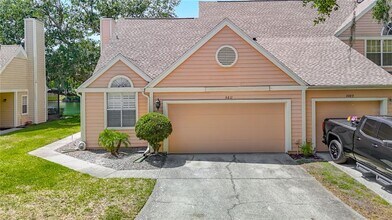 3611 Pine Knot Dr in Valrico, FL - Building Photo - Building Photo