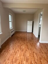 5110 Wyandotte St E in Windsor, ON - Building Photo - Building Photo