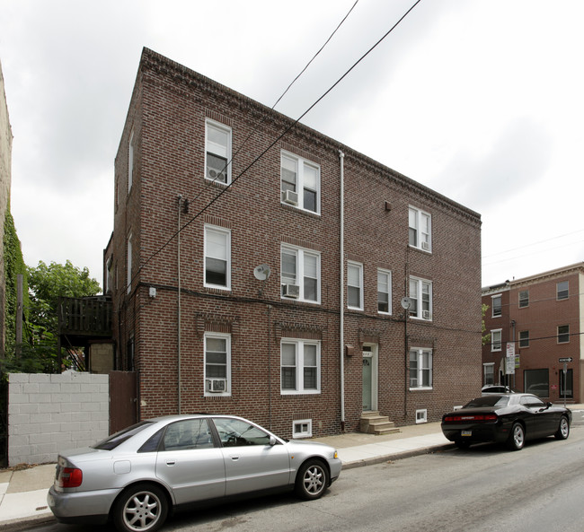 630 S 19th St in Philadelphia, PA - Building Photo - Building Photo