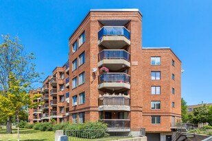 1000 Villeray Rue in Montréal, QC - Building Photo