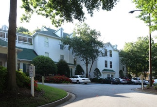 Regency House in Decatur, GA - Foto de edificio - Building Photo