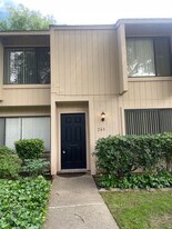 248 Hartnell Pl in Sacramento, CA - Building Photo