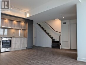 491 Soho Ave in Mississauga, ON - Building Photo - Building Photo