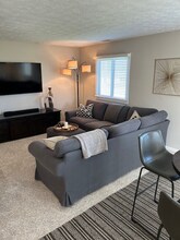 22 Keran Manor Ct in Greenwood, IN - Foto de edificio - Building Photo