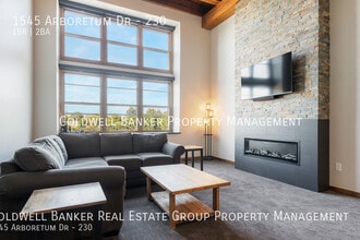 1545 Arboretum Dr in Oshkosh, WI - Building Photo - Building Photo