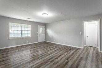 4711 Murray Lake Ln-Unit -A in Chattanooga, TN - Building Photo - Building Photo