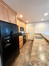 2569 NE 8th St in Bend, OR - Building Photo - Building Photo