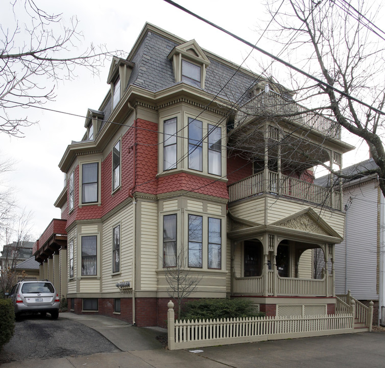 78-80 Dexter St in Providence, RI - Building Photo