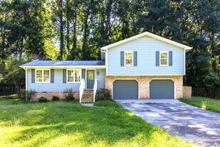 1285 Coronada Dr in Lawrenceville, GA - Building Photo