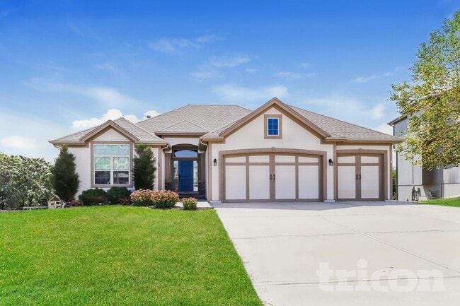 property at 7211 NE 116th Pl