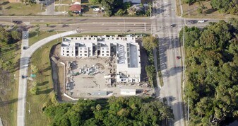 Shores Apartments, Ltd in St. Petersburg, FL - Building Photo