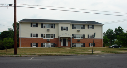 St. Clair in Hagerstown, MD - Building Photo - Building Photo