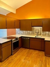 2104 Sahalee Dr E in Sammamish, WA - Building Photo - Building Photo